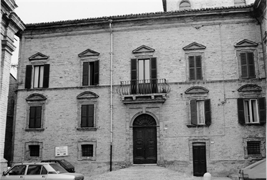 Palazzo Nada Vicoli